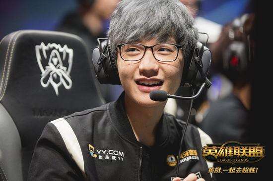 综合来看 综合来看