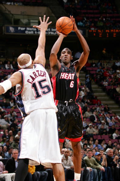 以艾克森 以艾克森